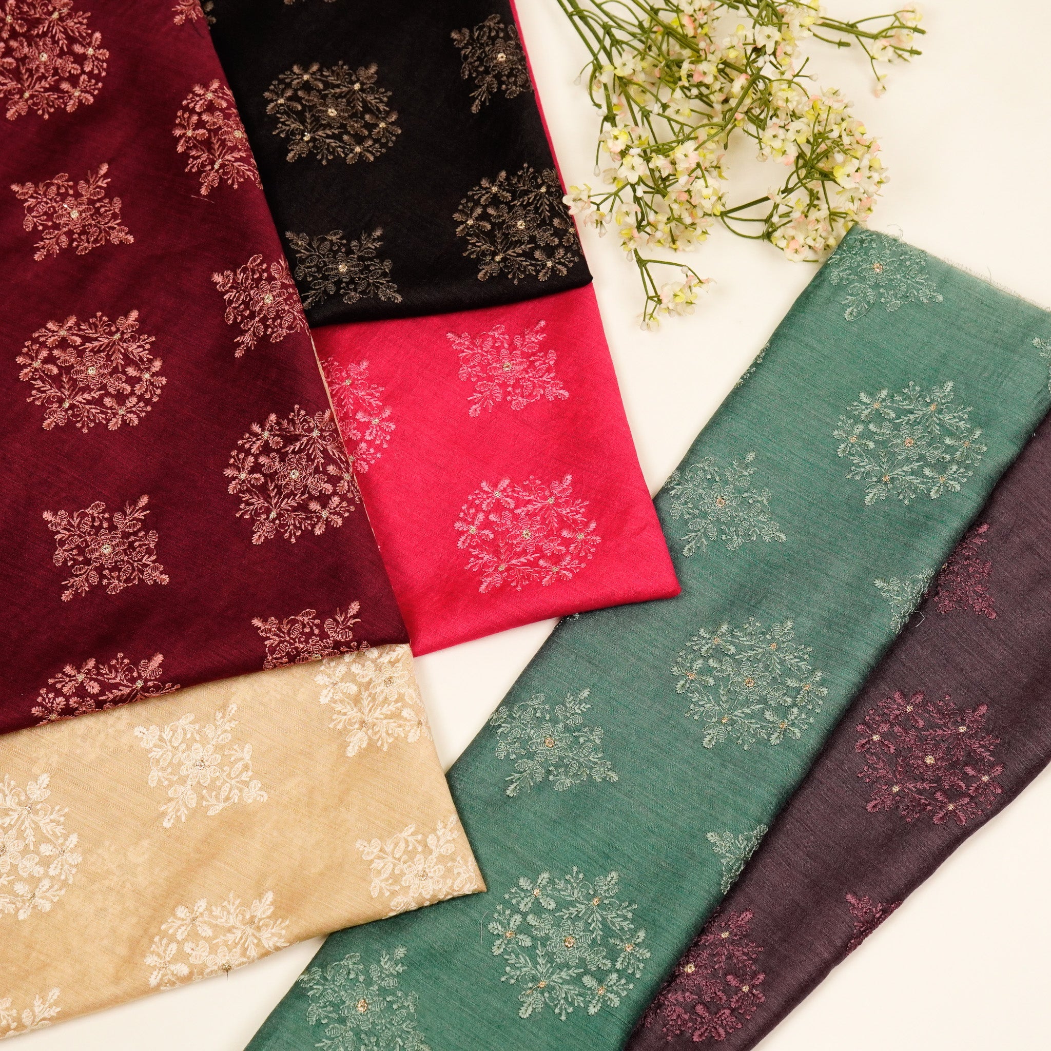 Raima Buta on Munga Silk