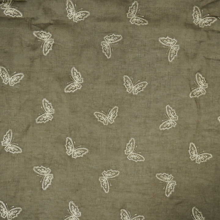 Farasha Buti on Mouse Gauged Linen