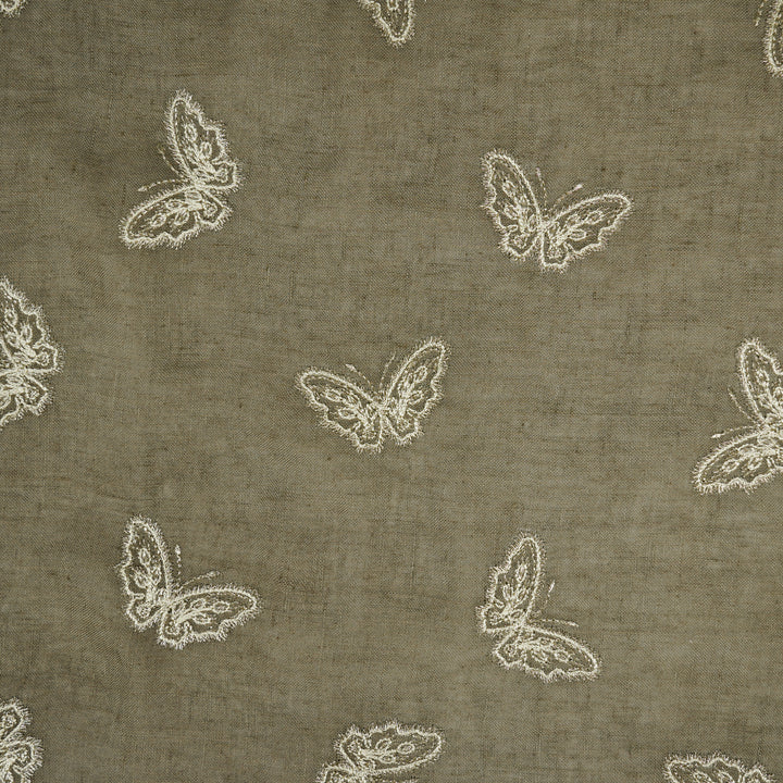 Farasha Buti on Mouse Gauged Linen