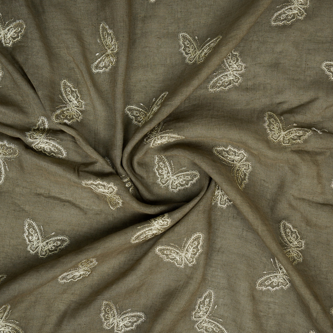Farasha Buti on Mouse Gauged Linen