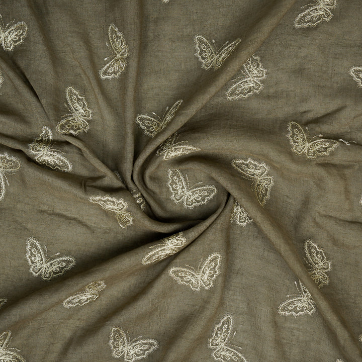 Farasha Buti on Mouse Gauged Linen