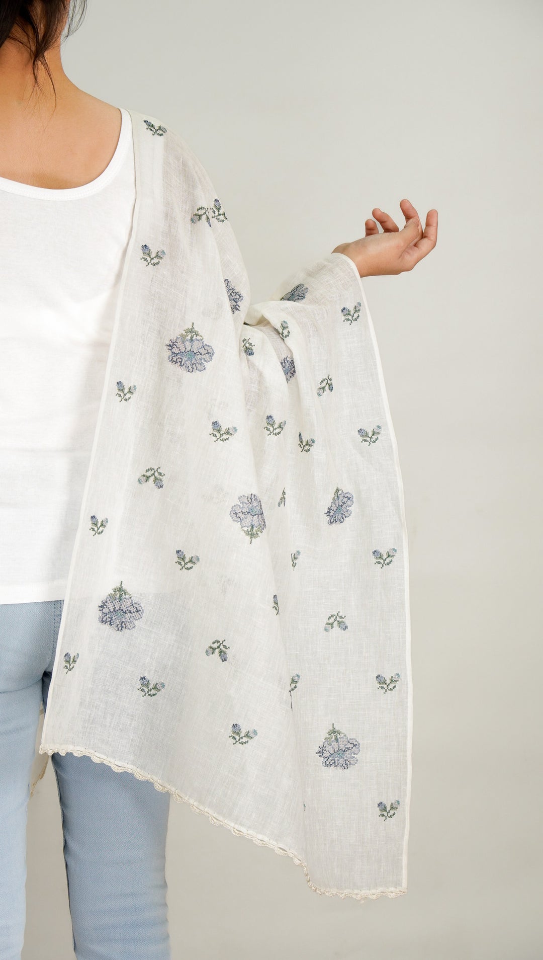 Anna Embroidered Stole on Off White Gauged Linen