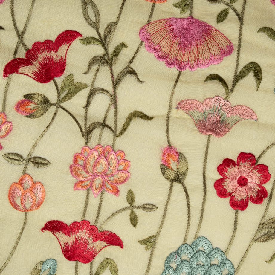 Fatima Jaal on Beige Malmal