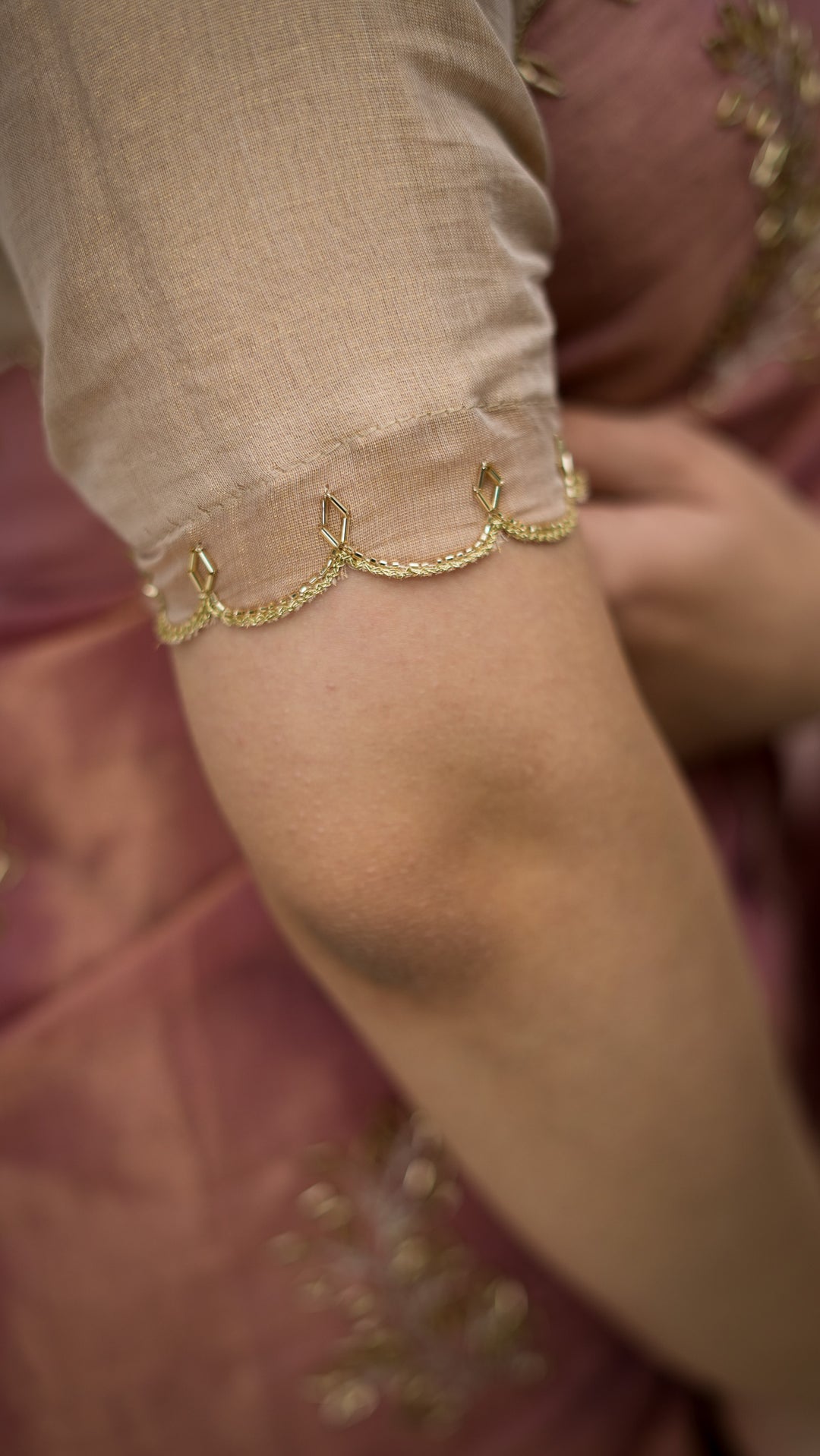 Chinmayi Embroidered Saree on Onion Cotton Tissue