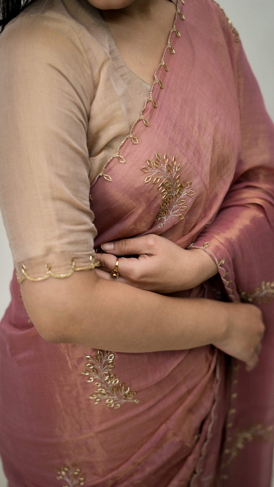Chinmayi Embroidered Saree on Onion Cotton Tissue