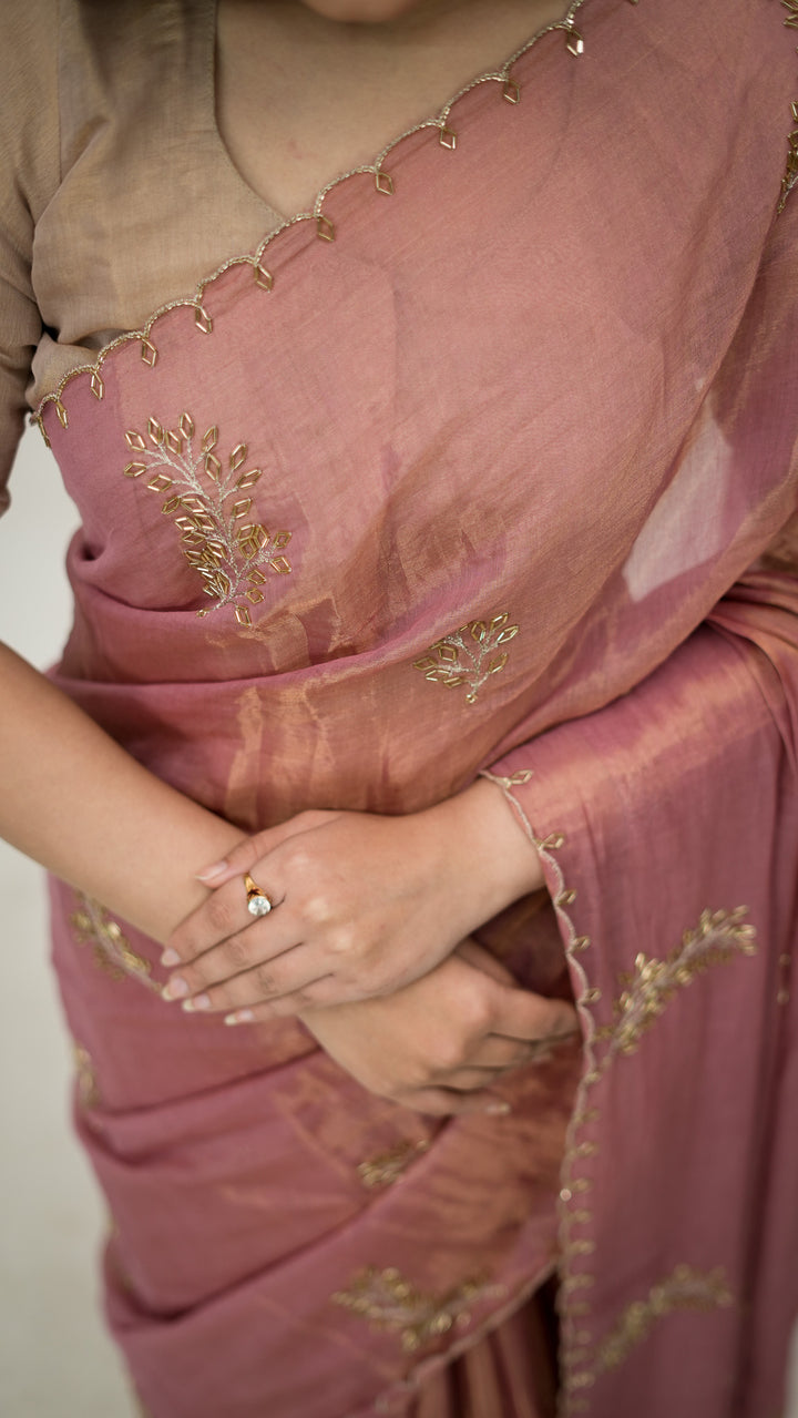 Chinmayi Embroidered Saree on Onion Cotton Tissue